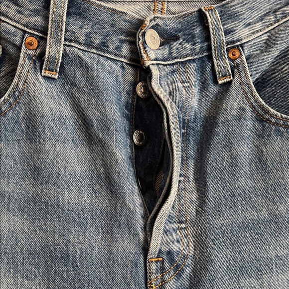 Levi's Vintage 501 Women's Boot Cut Denim Jeans in Blue, Size 30 - Picture 4 of 11